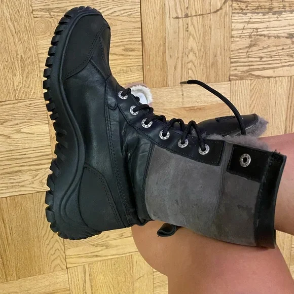 UGG boots - Picture 9 of 16